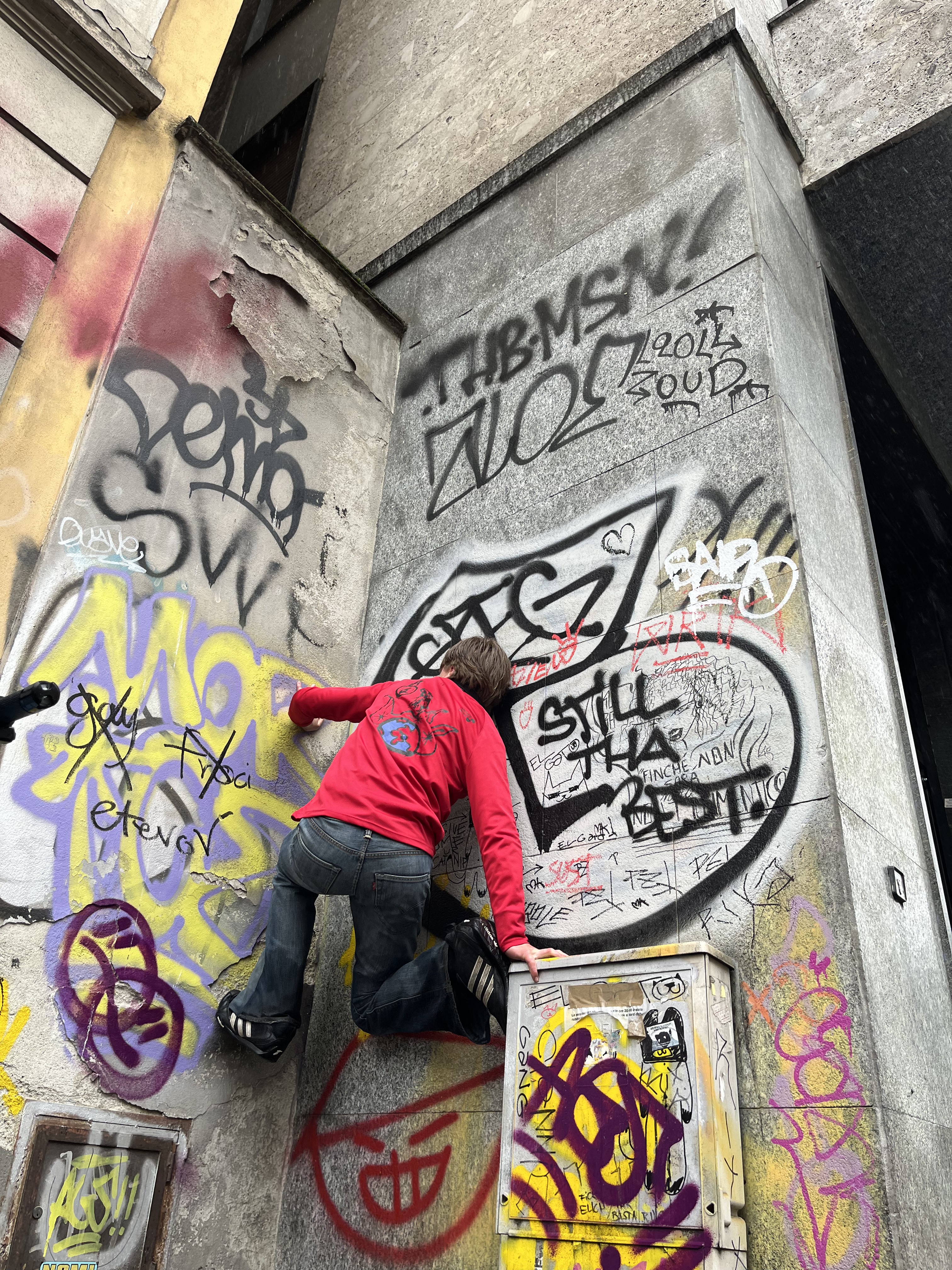 Erdbrand Street